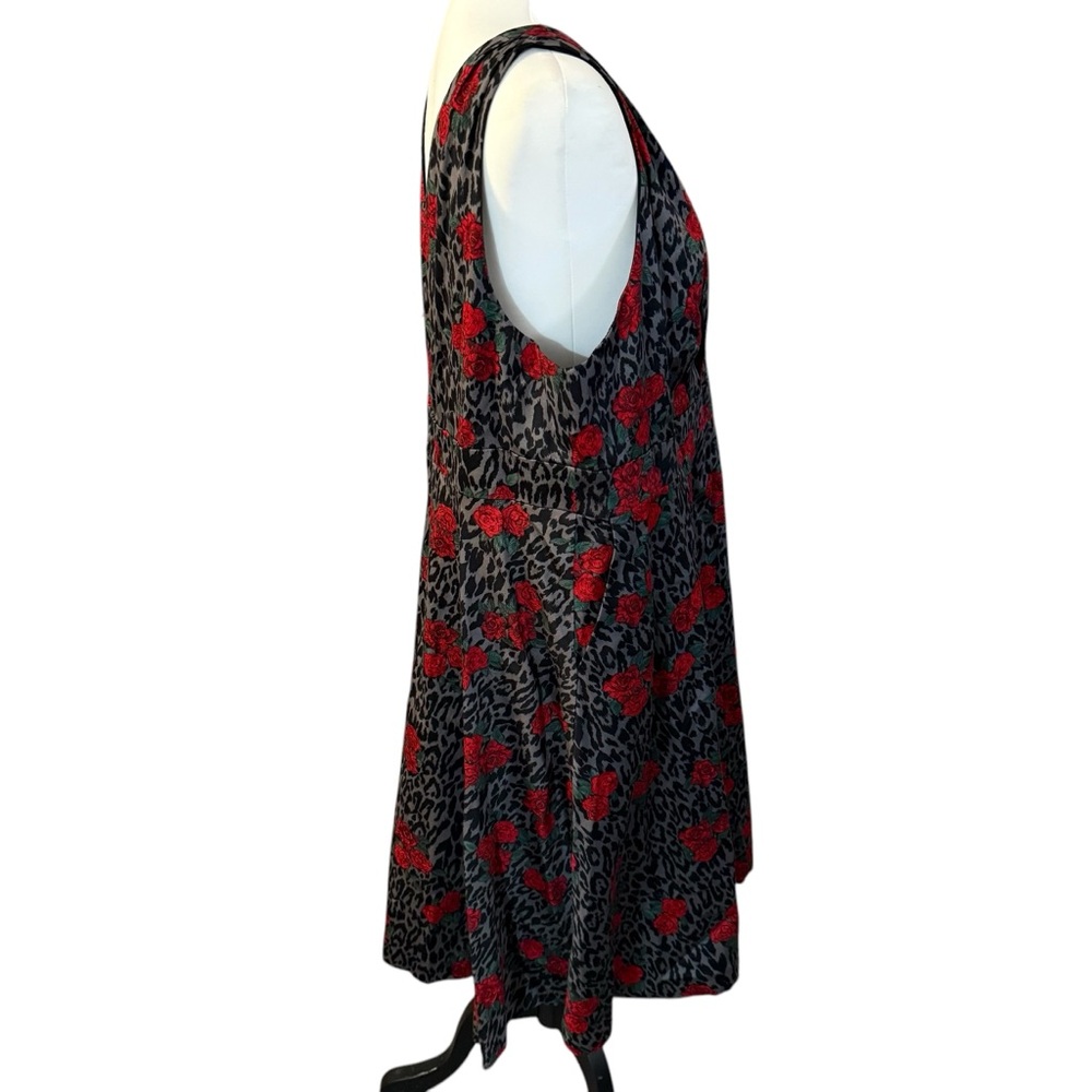 Torrid Gray Animal Leopard Print Rose Fit & Flare Skater Dress sz 18 pockets nwt - Picture 9 of 11